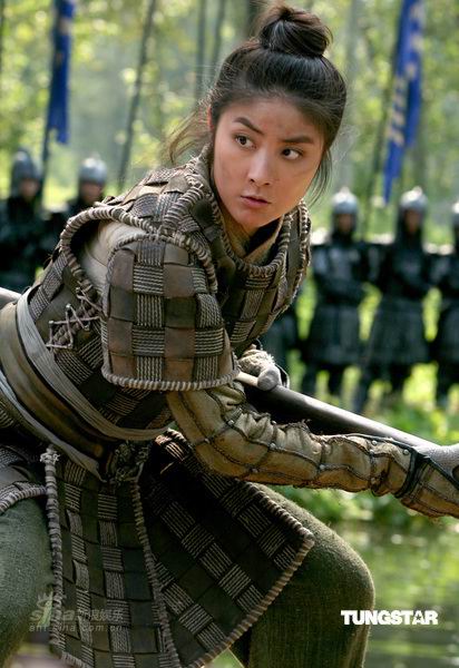 組圖:陳慧琳《江山美人》吃苦頭練武變落湯雞