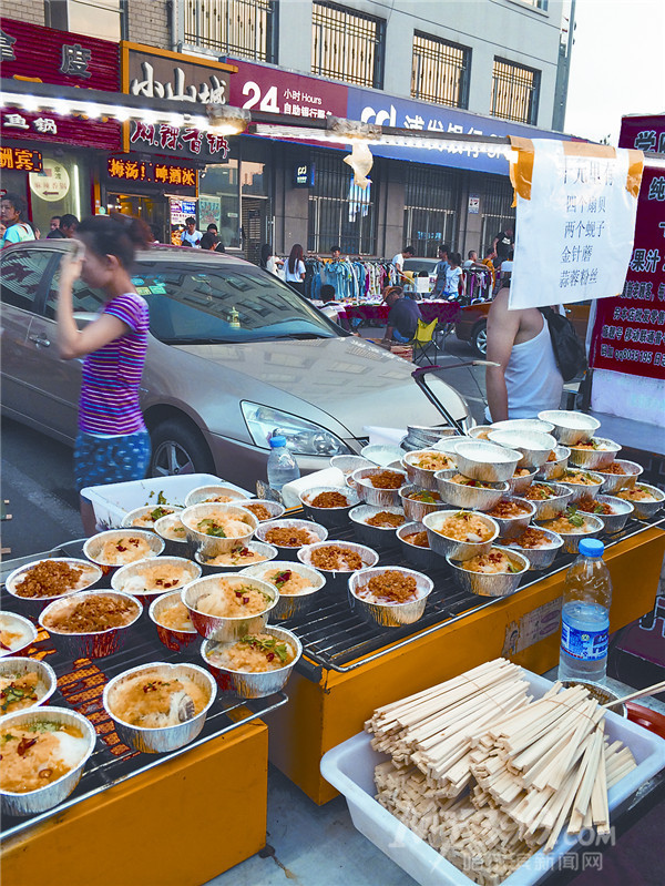 黑大夜市的烤海鲜.