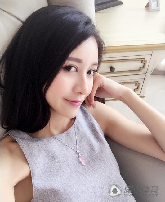电竞第一女神孙妍私照 颜值爆表你还hold住吗