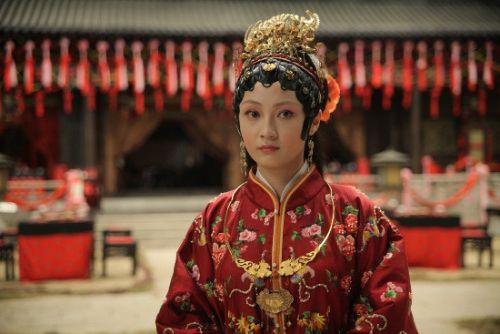 《新版红楼梦》王熙凤(姚笛饰).这一版果真是王熙凤更抢戏.