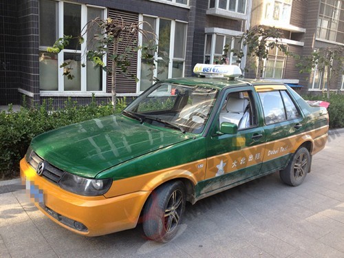 又是一年高考季之送考车大盘点-高考,送,出租车,车型,桑塔纳-东北网