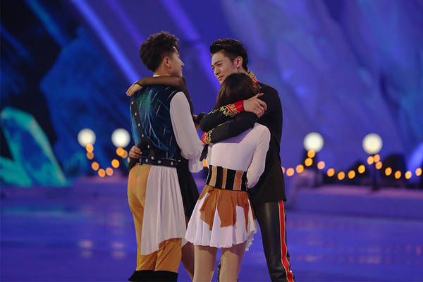 《冰雪王》巅峰对决 李菲儿痛哭欲退赛张静初蜕变