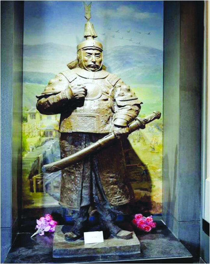 萨布素将军雕塑形态:武装.