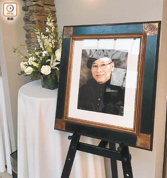 岳华出殡 恬妮情深话别:没人再像你对我好